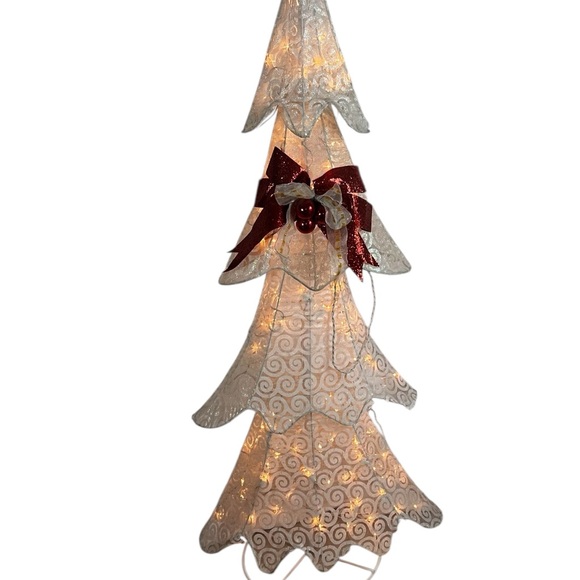 Holiday Living Christmas Tree Indoor Outdoor Use 150 Clear Bulbs - Picture 2 of 9